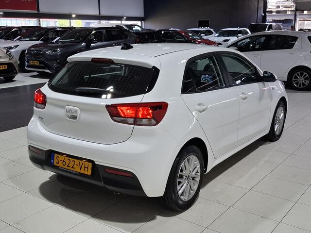 KIA RIO 1.0 T-GDi MHEV DynamicLine Apple Carplay/Android Auto, Navigatie, Camera.