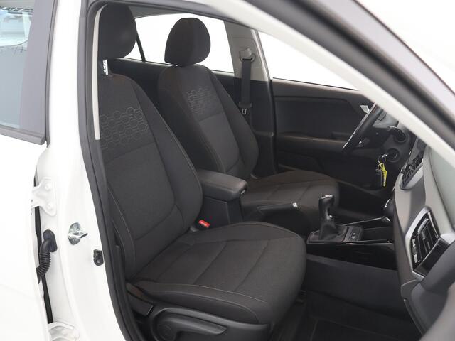 KIA RIO 1.0 T-GDi MHEV DynamicLine | Trekhaak | Parkeercamera | Apple Carplay/Android Auto | Climate Control | Cruise Control |