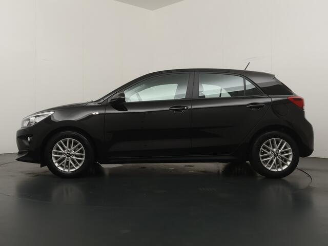 KIA RIO 1.0 T-GDi MHEV DynamicLine - Apple & Android Carplay - Achteruitrijcamera - Cruise Control - Trekhaak - Virena zekerheidspakket ¤ 895,-.