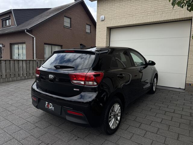 KIA RIO 1.0 T-GDI 100pk DynamicLine Navi Carplay Camera CruiseControl Sportstoelen DAB Clima Origineel NL