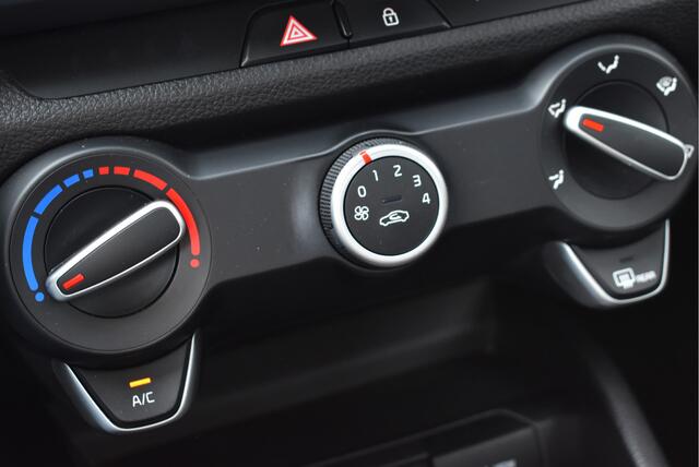 KIA RIO 1.0 TGDI ComfortPlusLine Navigator Camera, Carplay, Cruise, NL-auto, NAP