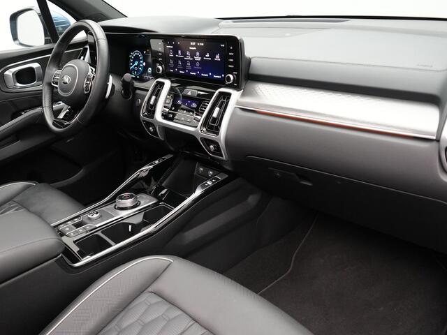 KIA SORENTO 1.6 T-GDI Plug-in Hybrid 4WD ExecutiveLine 265pk Dealer O.H PHEV | Panodak | Adaptive Cruise | 360 Camera | Lederen Comfortztels Memory & Ventilatie | BOSE Sound | Spiegelcamera's | 19"L.M | Keyless |