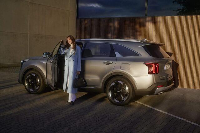 KIA SORENTO 1.6 T-GDi Plug-in Hybrid 4WD ExecutiveLine 7p. | Apple Carplay & Android Auto | Op korte termijn leverbaar