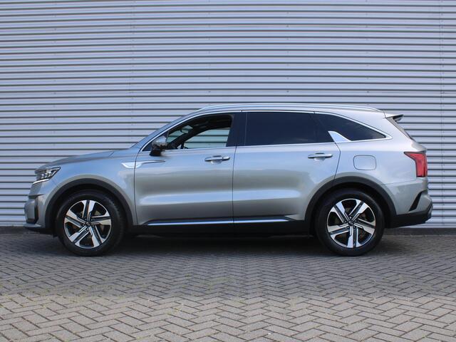 KIA SORENTO 1.6 T-GDI Hybrid 2WD ExecutiveLine 7p. | Trekhaak | Camera rondom | Leer | Stuur-/stoelverwarming + ventilatie | Schuif-/kanteldak | HUD | 1e eigenaar | BTW auto |