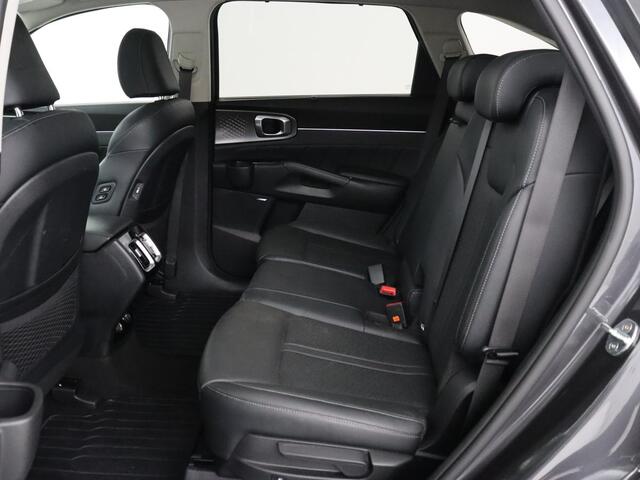 KIA SORENTO 1.6 T-GDI Hybrid 2WD ExecutiveLine 7-persoons | Panoramadak | Stoelventilatie | Head-Up | 360 Camera | Leder | Adaptive cruise | Stoel & stuurverwarming | Park Assist | Memory | Carplay