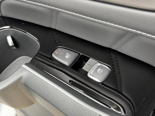 KIA SORENTO 1.6 T-GDi Plug-in Hybrid 4WD ExecutiveLine 7p. | Panoramaschuifdak | 360 Camera | Stoelventilatie | Head-up display | Keyless | Dodehoekcamera | Bose Premium Sound |