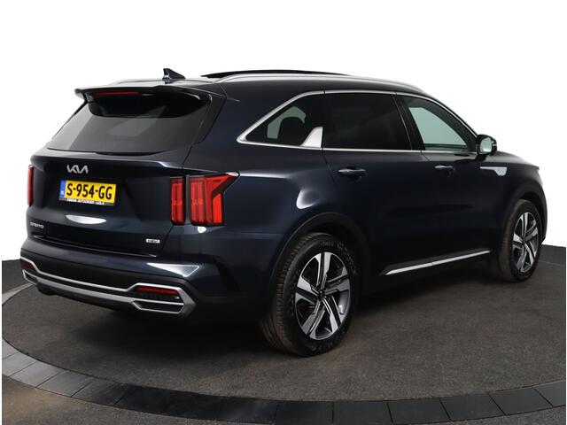 KIA SORENTO 1.6 T-GDI Hybrid 2WD ExecutiveLine 5p. - Schuif-/kanteldak - Stoelverwarming-/ventilatie - Navigatie - Trekhaak - Climate Control Fabrieksgarantie tot 01-2030