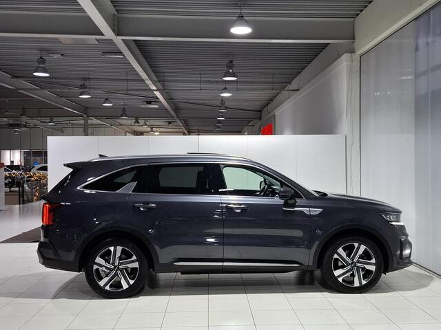 KIA SORENTO 1.6 T-GDI Plug-in Hybrid 4WD ExecutiveLine 7p. Trekhaak, NL auto, Btw auto, Schuif / kanteldak, Leer, Apple Carplay/Android Auto.