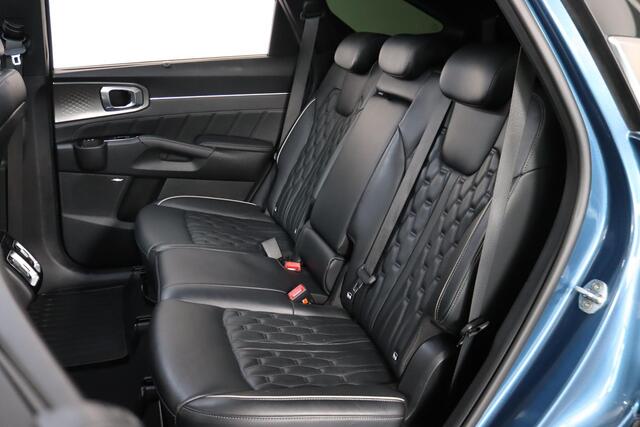 KIA SORENTO 1.6 T-GDI Plug-in Hybrid 4WD DynamicLine 7-Persoons, Panoramadak, Volleder, Stoelverwarming/Ventilatie,