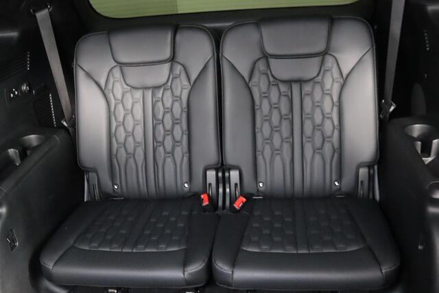 KIA SORENTO 1.6 T-GDI Plug-in Hybrid 4WD DynamicLine 7-Persoons, Panoramadak, Volleder, Stoelverwarming/Ventilatie,