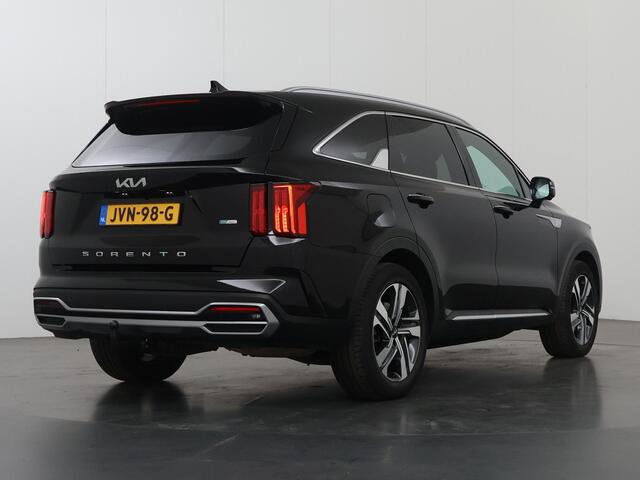 KIA SORENTO 1.6 T-GDI Plug-in Hybrid 4WD ExecutiveLine 7p. | Trekhaak | Panoramaschuifdak | 360 Camera | Stoelventilatie | Head-up display | Keyless | Dodehoekcamera | Bose Premium Sound |