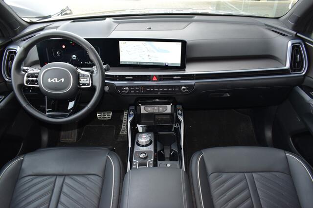 KIA SORENTO 1.6 T-GDi Plug-in Hybrid 4WD ExecutiveLine 7 Persoons | Leder | Panoramadak | 360-Camera | 19"LMV | Tot 10jr. Kia-Garantie