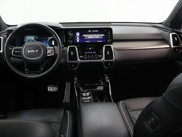 KIA SORENTO 1.6 T-GDI Plug-in Hybrid 4WD ExecutiveLine 7p. | Panoramaschuifdak | 360 Camera | Stoelventilatie | Head-up display | Keyless | Dodehoekcamera | Bose Premium Sound |