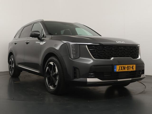 KIA SORENTO 1.6 T-GDi Plug-in Hybrid 4WD ExecutiveLine 7 Persoons - Schuif-/kanteldak - Stoelverwarming-/ventilatie - Memory Seats - Navigatie - Fabrieksgarantie tot 02-2033