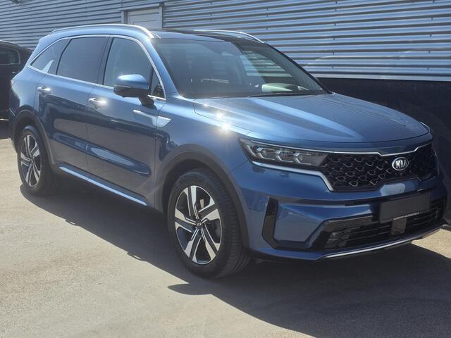 KIA SORENTO 1.6 T-GDI Hybrid 2WD ExecutiveLine 7p. Schuif/kanteldak, seat memory, stoel- & stuurverwarming, stoelventilatie, 360° camera, achterbank verwarmd, HUD, dodehoek detectie