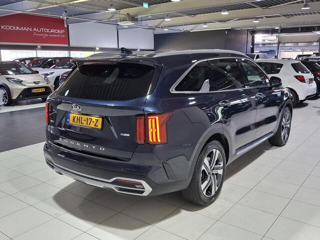 KIA SORENTO 1.6 T-GDI Hybrid 4WD ExecutiveLine 7p. Trekhaak, Stoel en Stuur verwarming, Schuif kantel dak, Apple Carplay/Android Auto, 360 Camera.