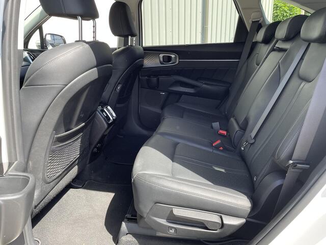 KIA SORENTO 1.6 T-GDI Plug-in Hybrid 4WD DynamicPlusLine 7p. | 7 persoons | Trekhaak afneembaar 1.500 KG | Apple Carplay/Android Auto