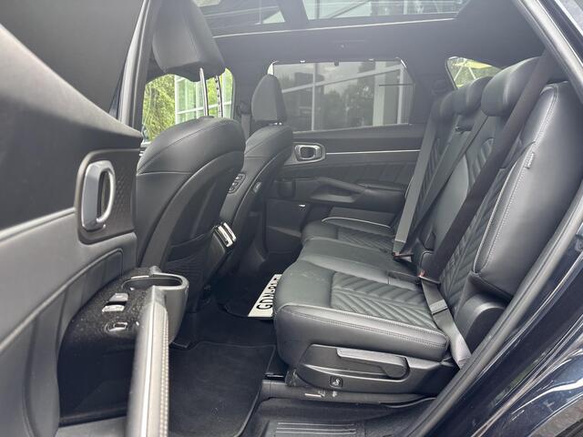 KIA SORENTO 1.6 T-GDi Plug-in Hybrid 4WD ExecutiveLine 7p | Trekhaak | 360 Camera | Schuif/kantel Dak | Adaptief |