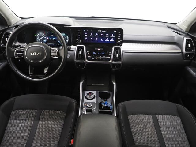 KIA SORENTO 1.6 T-GDI Plug-in Hybrid 4WD 7p. | Trekhaak | Camera | Adaptive Cruise | Keyless | Virtual | DAB | Carplay