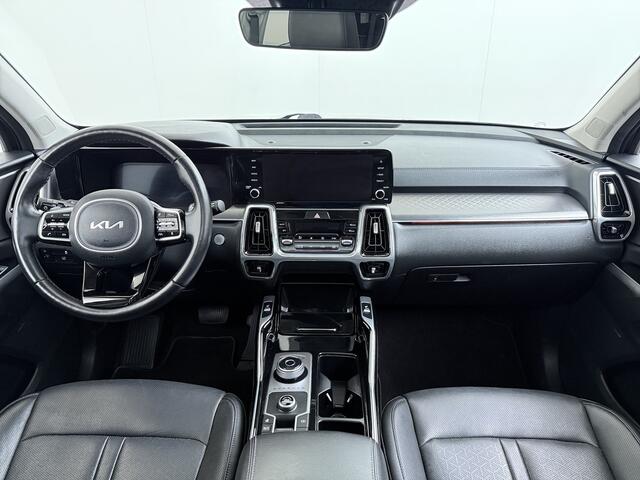 KIA SORENTO 1.6T-GDI 230PK Hybrid Aut. 7-Persoons Adap.Cruise Leder Panoramadak Bose®-Audio Stuur+Stoel+Achterbank Verwarming Elek.Stoelen Apple Carplay Android Auto DynamicPlusLine Elek.Achterklep Keyless Ecc Navi Camera Pdc Privacy Glas Lmv 19" Led DAB Isofix 1e Ei