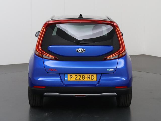 KIA SOUL e-Soul DynamicPlusLine 64 kWh | Navigatie | Harman/Kardon | Stoel/Stuurwielverwarming | Climate Control | Parkeercamera |