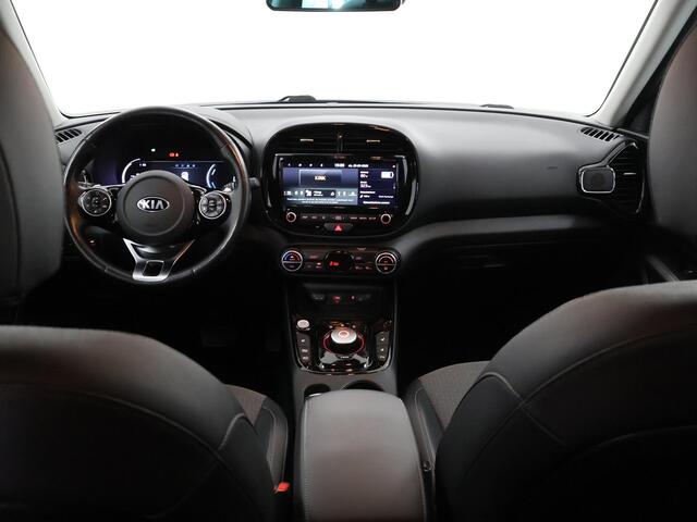 KIA SOUL e-Soul DynamicPlusLine 64 kWh | Navigatie | Harman/Kardon | Stoel/Stuurwielverwarming | Climate Control | Parkeercamera |
