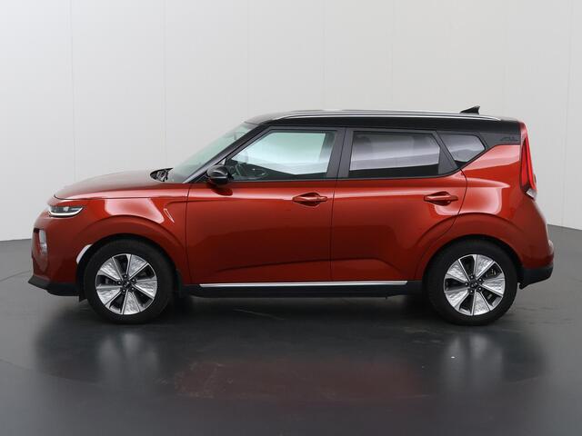 KIA SOUL e-Soul DynamicLine 64 kWh | Dodehoekdetectie | Stoelverwarming | Parkeercamera | Cruise Control