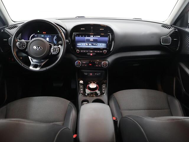 KIA SOUL e-Soul DynamicLine 64 kWh | Dodehoekdetectie | Stoelverwarming | Parkeercamera | Cruise Control