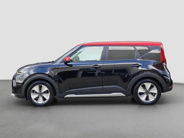 KIA SOUL e-Soul ExecutiveLine 64 kWh Kia e-Soul ExecutiveLine 64kWh Automaat | Leder | Harman/Kardon | Clima | Navi | Camera | PDC | Cruise | LED |