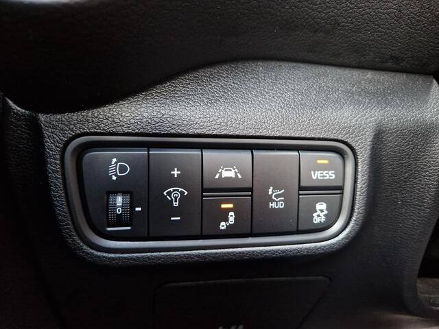 KIA SOUL e-Soul ExecutiveLine 64 kWh Kia e-Soul ExecutiveLine 64kWh Automaat | Leder | Harman/Kardon | Clima | Navi | Camera | PDC | Cruise | LED |