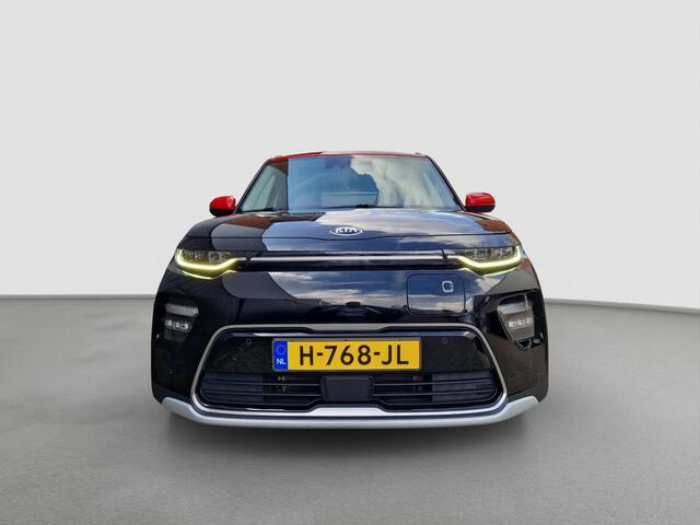 KIA SOUL e-Soul ExecutiveLine 64 kWh Kia e-Soul ExecutiveLine 64kWh Automaat | Leder | Harman/Kardon | Clima | Navi | Camera | PDC | Cruise | LED |