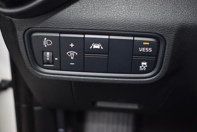 KIA SOUL e-Soul DynamicPlusLine 64 kWh 3-Fase | Cruise Control Adaptief | Climate Control | Navigatie | Camera | Stoel+StuurVerwarming | Keyless |