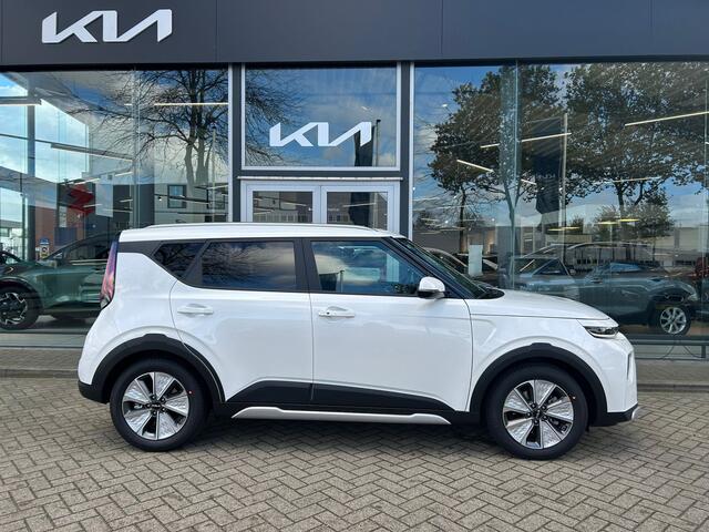 KIA SOUL e-Soul ExecutiveLine 64 kWh 3-Fase | Cruise Control Adaptief | Navigatie | Camera | Leder | Stoel+StuurVerwarming | Panorama-dak | Tot 10Jr. Kia-Garantie