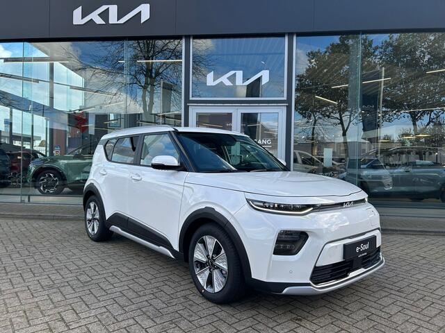 KIA SOUL e-Soul ExecutiveLine 64 kWh 3-Fase | Cruise Control Adaptief | Navigatie | Camera | Leder | Stoel+StuurVerwarming | Panorama-dak | Tot 10Jr. Kia-Garantie