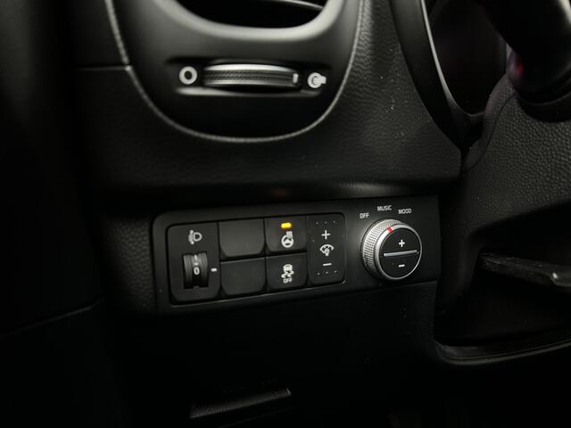 KIA SOUL 1.6 132pk DreamTeam Navi Camera Clima StuurVerwarming StoelVerwaming Led 17" Pdc