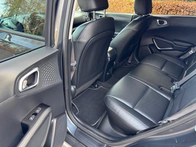 KIA SOUL E-SOUL EXECUTIVELINE 64KWH 3 FASE/ACARPLAY/LEER/CAM/LED