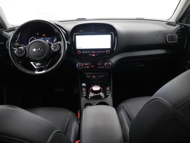 KIA SOUL e-Soul ExecutiveLine 64 kWh | Harman/Kardon Audio | Head Up display | Adaptieve Cruise Control | Stoelverwarming | Navigatie | Achteruitrijcamera | Apple Carplay