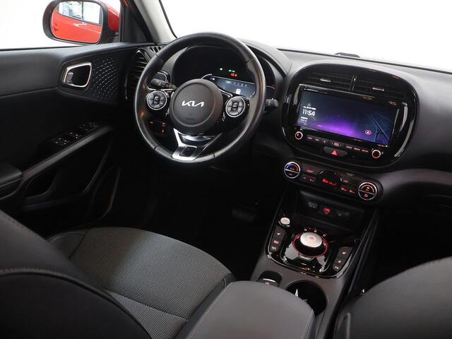 KIA SOUL e-Soul DynamicPlusLine 64 kWh | Stoel/Stuurverwarming | Parkeercamera | Navigatie | Cruise Control Adaptief |