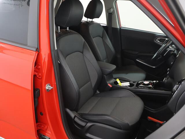 KIA SOUL e-Soul DynamicPlusLine 64 kWh | Stoel/Stuurverwarming | Parkeercamera | Navigatie | Cruise Control Adaptief |