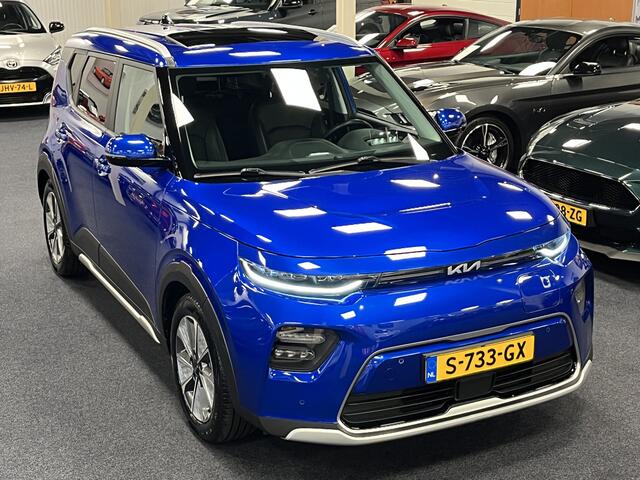 KIA SOUL e-Soul ExecutiveLine 64kWh 204PK Automaat | SOH 100% | Leder | Navigatie | Head-Up display | Schuifdak | Trekhaak | Harman Kardon Audio