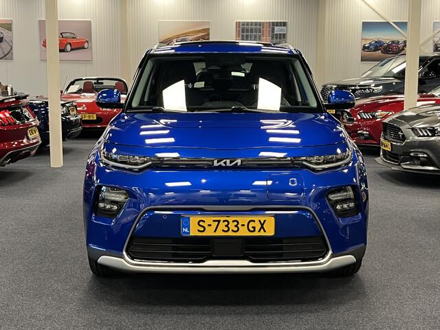 KIA SOUL e-Soul ExecutiveLine 64kWh 204PK Automaat | SOH 100% | Leder | Navigatie | Head-Up display | Schuifdak | Trekhaak | Harman Kardon Audio