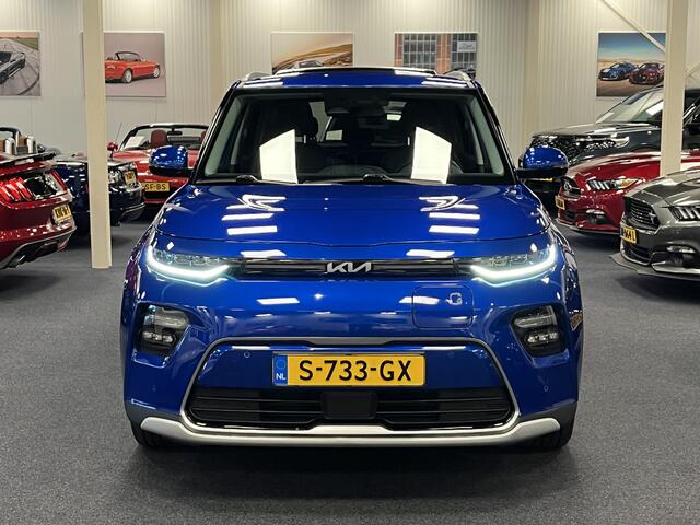 KIA SOUL e-Soul ExecutiveLine 64kWh 204PK Automaat | SOH 100% | Leder | Navigatie | Head-Up display | Schuifdak | Trekhaak | Harman Kardon Audio