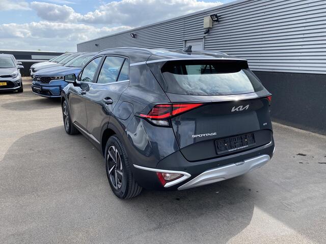 KIA SPORTAGE 1.6 T-GDi Hybrid DynamicLine Navigatie, Parkeersensoren, Climate control, Achteruitrijcamera, Adaptieve cruise control, Fabrieksgarantie