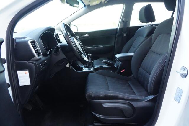 KIA SPORTAGE 1.6 GDI DynamicLine 132pk Navigatie/Stoelverwarming/Camera