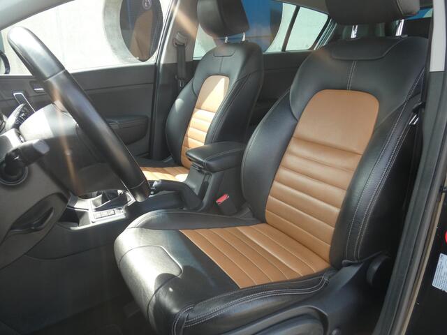 KIA SPORTAGE 1.6 GDI DynamicLine | TREKHAAK | NAVIGATIE | ACHTERUITRIJCAMERA |