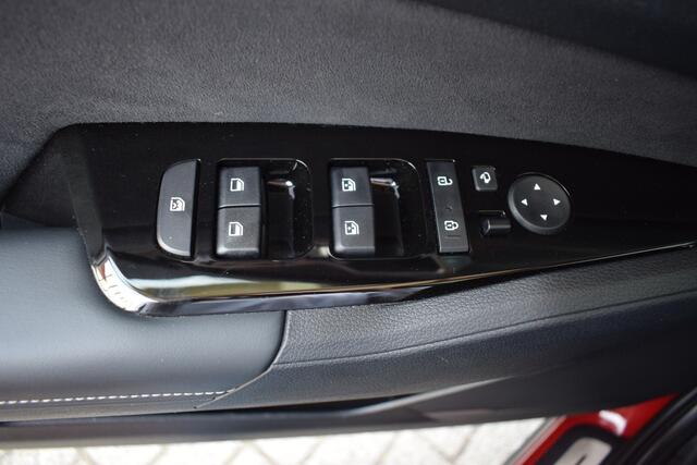 KIA SPORTAGE 1.6 T-GDi Plug-in Hybrid/PHEV AWD GT-Line DCT6-Autom. | Cruise Control Adaptief | Navigatie | Camera | Panorama-dak | Stoel+StuurVerw. | Trekhaak | Tot 10Jr. Kia-Garantie