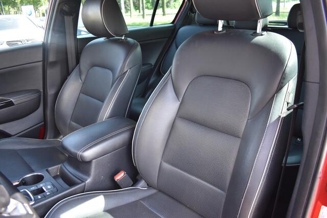 KIA SPORTAGE 1.6 T-GDI 4WD GT-Line First Edition / Trekhaak / Navi / 19" LM / Cruise / Leder / Keyless