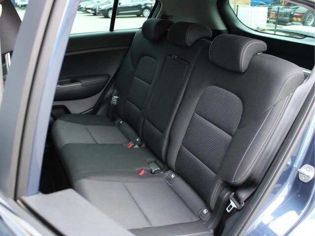 KIA SPORTAGE 1.6 GDI DynamicLine Trekhaak, Cruise en Climate Control, Carplay/Android Auto, Achteruitrijcamera