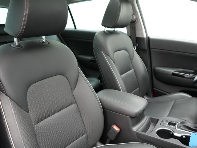 KIA SPORTAGE 1.6 T-GDI Black Edition | Panodak | Elektrische Lederen Sportstoelen | JBL Audio | Carplay | Navigatie | Camera | Stuur/Stoel Verwarming |