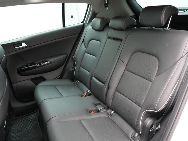 KIA SPORTAGE 1.6 T-GDI Black Edition | Panodak | Elektrische Lederen Sportstoelen | JBL Audio | Carplay | Navigatie | Camera | Stuur/Stoel Verwarming |